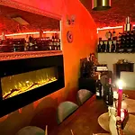 La Cave Rouge - Secret wine cellar in the center