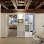 S. Spirito Flat