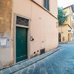 S1 - Serristori Tower APT - Dolcevita Holiday