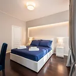 Ponte Vecchio Deluxe Apartments
