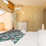 Palazzo Ghibellina 2 By Rental In Florence