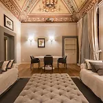 Rucellai Prestige By Mmega