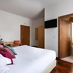 Aramis Rooms