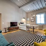 Hs4U Ricasoli Luxury Apartment Near Duomo N.2