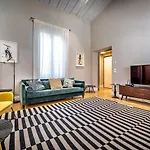 Hs4U Ricasoli Luxury Apartment Near Duomo N.2