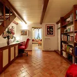 The Paintress Home With Private Patio