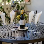 Elegant Location In Florence - 2 Free Parking!