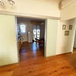 Big Apartment With Free Parking
