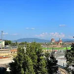 Big Apartment With Free Parking