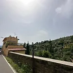Luminoso Appartamento Con Vista