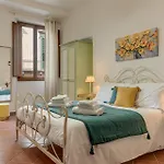 Luvi House - Sweet Dreams In Florence