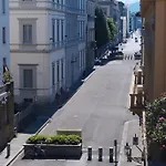 GOGO` Petit Hotel