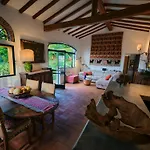 Charming Cottage Only For You, A Hidden Gem 10Mn Walk To Historic Center, Stunning View