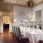 Al Palazzo Del Marchese Di Camugliano Residenza D\'Epoca