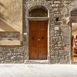 Dimora Storica Uffizi & Ponte Vecchio