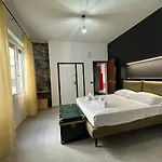 Porte Nuove 1 Suite Room