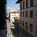 Palazzo Fioravanti In Centro A Firenze
