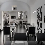 Lhp Hotel River & Spa