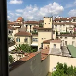 3 Perle All\'Accademia Apartments