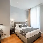 Firenze Rentals Deluxe Corso 14 With Duomo View