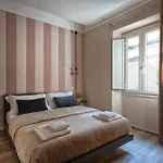GOGO` Petit Hotel