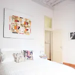 Design Apartment In Central Florence