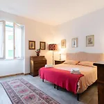 Cappuccini Florence Family & Group 3 Bedrooms Jacuzzi Fast Wi-Fi Air Conditioned Tram