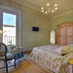 Romantic Apartment In The Heart Of Florence