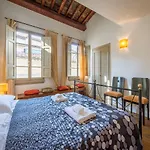 Mamo Florence - Uffizi Gallery Rooftop Apartment