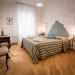 Santa Felicita Apartments