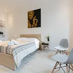 Mudiva -Train Station Modern 1 Bdr Flat 1St Floor