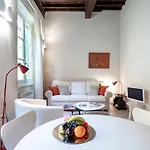 Santa Croce White