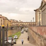 Lungarno View