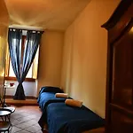 Holiday Rooms
