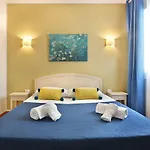 Golden Jack - Sweet Dreams in Florence