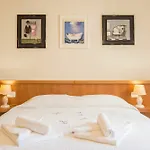 Paravia Suite