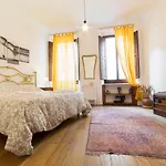 Super central handcraft lovers Home
