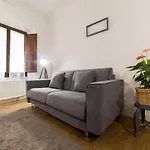 Super central handcraft lovers Home