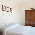 Anguillara In The Heart Of Florence