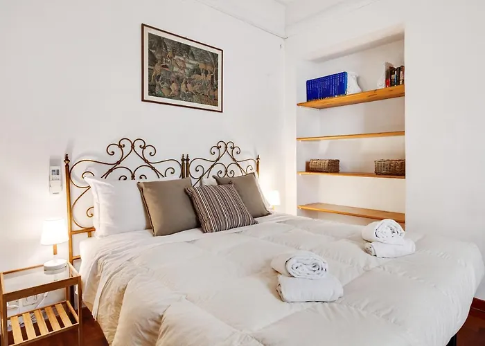 Porta Rossa Apartments Near Ponte Vecchio