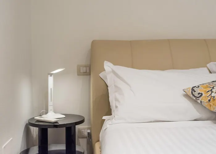 Art Gallery Apartment In Florence - Hosted By Sweetstay