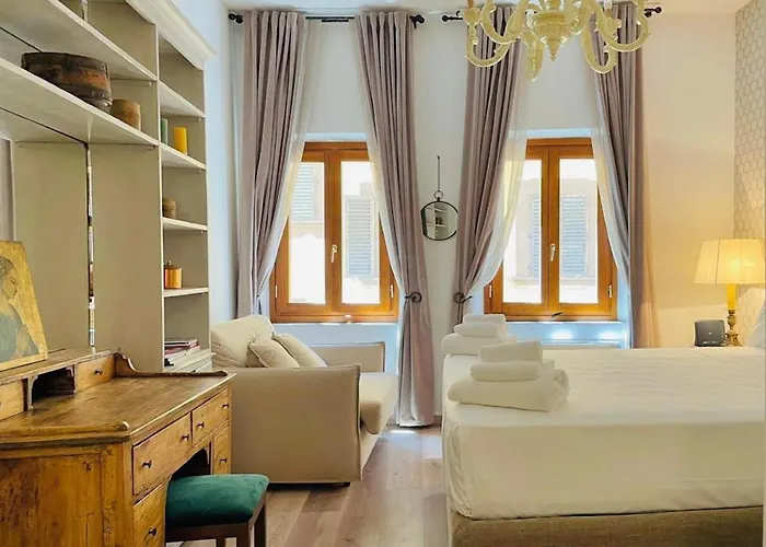 Santa Maria Novella apt