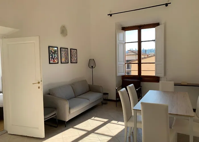 Porta Rossa Apartment