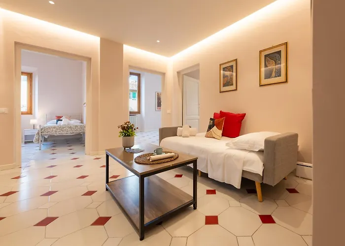 Keys Of Italy - Alfani 70 - Family Apartment Nearby The Duomo