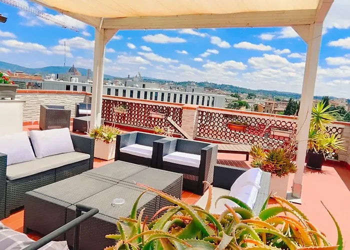 Panoramic Luxury Little Penthouse
