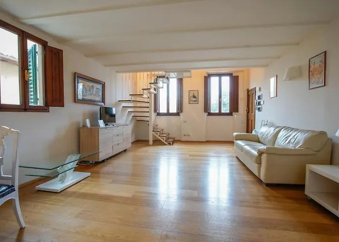 Ampio Bilocale Centralissimo, Firenze