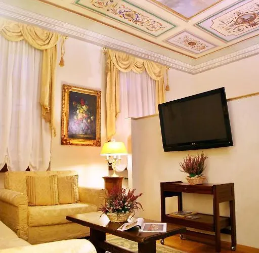 Tornabuoni La Petite Suite
