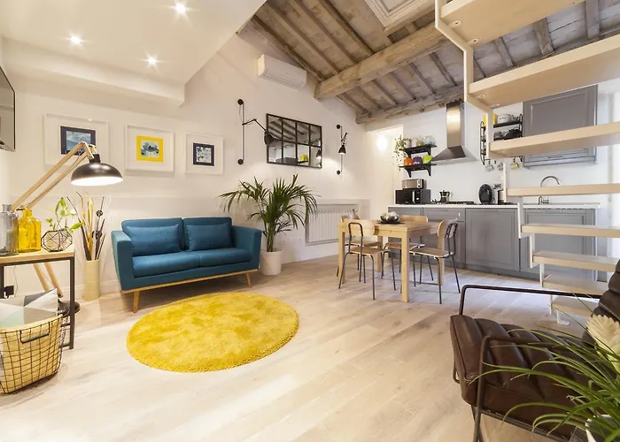 San Lorenzo with private terrace