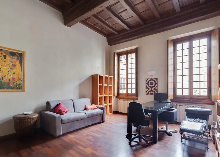 Tornabuoni Apartment