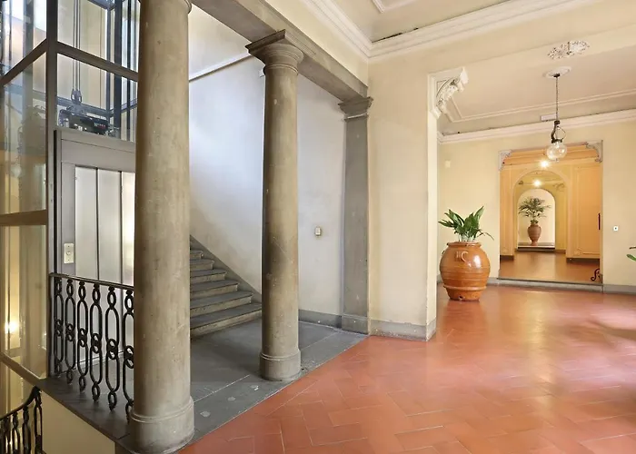 Apt. Salvia Pauline Suites, Palazzo Borghese